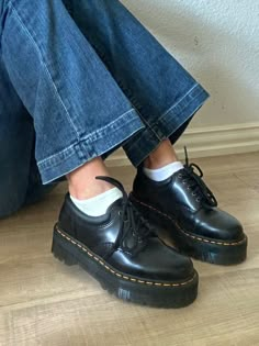 Doc Martens Loafers, Dr Martens Style, Martens Style, Loafers Outfit, Dr Shoes, Shoe Inspo, Aesthetic Shoes, Swag Shoes, Pretty Shoes