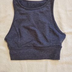 2 Women's Joy Lab Sports Bras Size Xs Gray Stretchy Cotton Activewear, Fitted Gray Cotton Activewear, Gray Stretch Cotton Activewear, Basic Gray Stretch Activewear, Casual Medium Support Crop Top For Training, Casual Crop Top With Medium Support For Training, Gray Cotton Activewear For Training, Fitted Gray Activewear For Loungewear, Casual Stretch Crop Top For Training