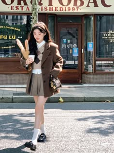 Hongkong Outfit, East Asian Fashion, Classic Style Outfits, Casual Chic Outfit, Korean Outfits, Fesyen Wanita, Elegant Outfit, Asian Fashion