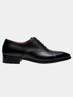 Editor's NotesThese classic oxford shoes feature a sleek and dressy silhouette so versatile for styling from smart casual to a formal look. They're crafted from high quality Italy cow leather, and fitted with comfortable latex cushion.- Almond cap-toe- Lace-up- Leather upper- Leather lining- Latex cushionMeasurements (in.)- Size: KR230mm - KR290mm- Heel Height: 1.0 in.-1.4 in.- Fits true to sizeComposition & Care- Upper: Cow leather- Lining: Leather- Outsole: AC signature green casta sole- I Business Lace-up Cap Toe Shoes With Goodyear Welting, Business Wingtip Oxford With Leather Sole, Wingtip Dress Shoes With Brogue Detailing For Business Meetings, Classic Cap Toe Business Lace-up Shoes, Classic Oxford Lace-up Shoes With Rubber Heel Cap, Formal Lace-up Shoes With Goodyear Welted Cap Toe, Formal Lace-up Shoes With Goodyear Welt And Cap Toe, Business Lace-up Shoes With Rubber Sole And Cap Toe, Classic Fitted Oxford Lace-up Shoes