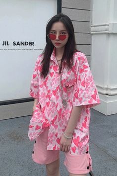 Graphic Heart Printed Pattern Blouse Shirt – Tomscloth Graphic Cardigan, Graphic Heart, 80s Fashion Trends, Pink Heart Pattern, Y2k Pink, Summer Fashion Beach, Pattern Blouse, Early Spring Outfits, Next Clothes