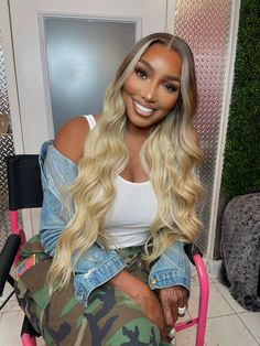 Twitter:@dynamiclush Blonde Hair With Brown Roots, Blonde Weave, Track Hairstyles, 13x4 Lace Front Wig, Black Ponytail Hairstyles, Hair For Women, Mega Hair, Ash Blonde Hair, Short Hair Wigs