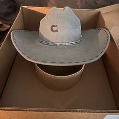 New With Original Packaging Charlie 1 Horse Felt Hat Just In Time For Felt Season. Size 6 7/8. Felt Hat, Just In Time, In Time, Women Accessories, Felt, Horses, Size 6, Packaging, The Originals