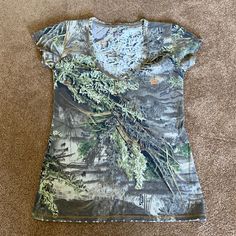 Size Small. Never Worn. Distressed Look On Seams. Pet Friendly Smoke Free Home. Camouflage Fitted Short Sleeve Tops, Fitted Camouflage Short Sleeve Tops, Fitted Camouflage Tops With Short Sleeves, Girl T Shirt, Look On, Green Brown, Green And Brown, Girls Tshirts, Pet Friendly