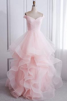 Sweetheart Chic: Dazzling Outfits to Impress on Valentine's Day Prom Dresses Long Pink, Pink Evening Dress, Pink Wedding Dress, Long Prom Gowns, Pink Formal Dresses, Long Sleeve Gown, A Line Prom Dresses, Pink Prom Dresses, Pink Tulle