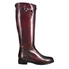 Women's knee-high boot 
Bordeaux-colored vegetable-tanned leather 
Side zipper closure 
Rubber sole
Heel height 3 cm
Leg length 40 cm 
Circumference 37 cm 
Lined in full-grain leather
Handcrafted 
Made in Italy

(Measures shown refer to measure 38)


Composition: 

Upper: 100% Leather 
 Lining: 100% Leather 
 Bottom: Rubber 
 Insole: 100% Leather Womens Knee High Boots, Shoe Size Conversion, Handmade Shoes, Vegetable Tanned Leather, Womens Heels, Full Grain Leather, Low Heels, Shoe Brands, Shoes Online