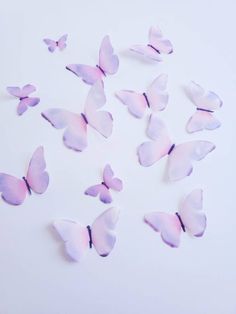 Check out this item in my Etsy shop https://www.etsy.com/listing/1181603982/wafer-paper-purple-and-lilac-butterfly Lilac Baby Shower, Lilac Butterfly, Edible Butterfly, Butterfly Purple, Edible Paper, Cake Banner Topper, Butterfly Baby Shower, Silver Party, Butterfly Theme