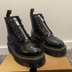 Practically New, Only Been Worn Once And Do Not Show Signs Of Wear. Rare Doc Marten Sinclair Croc Platform Boots That Are Not Sold Anymore. Comes With Original Box. Doc Marten Sinclair, Doc Martens Sinclair, Doc Marten Platform, Croc Platforms, Platform Doc Martens, Doc Marten, Dr Martens Shoes, Martens Shoes, Doc Martens