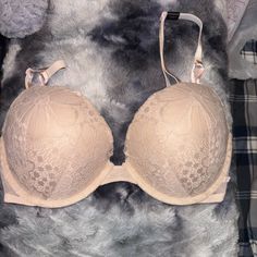 Push Up Bra New With Tags Beige Push-up Bra With Lined Body, Victoria's Secret Beige Bra With Built-in Support, Victoria's Secret Beige Bra With Built-in Bra, Victoria's Secret Beige Push-up Bra, Victoria's Secret Feminine Beige Bra, Victoria's Secret Beige Bra For Spring, Spring Beige Bra From Victoria's Secret, Feminine Beige Bra For Spring, Feminine Beige Victoria's Secret Bra