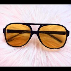 Unisex Oversized Sunglasses, Very Trendy And Stylish, They Come In Different Colored Tints. Orange Tinted Sunglasses, Merch Ideas, Men Sunglasses, Tinted Sunglasses, Reference Poses, Oversized Sunglasses, Unisex Sunglasses, Shades Of Orange, Colored Sunglasses