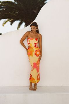 Stand out in our brand new exclusive bold romance print! The Berlin Midi Skirt is made from a viscose crepe fabric and features a high waist and split at centre back. Style your look with the Berlin Top and Zenith Heels! Designed exclusively by Sabo. Dorset Wedding, Illustration Board, Fun Outfits, Summer Ootd, Slim Aarons, Hawaiian Wedding, Sabo Skirt, Mexico Wedding, Beautiful Skirts