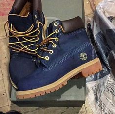 Blue Timberland Boots, Timber Boots, Timberland Chukka, Timberland Boots Women, Kawaii Shoes, School Clothes