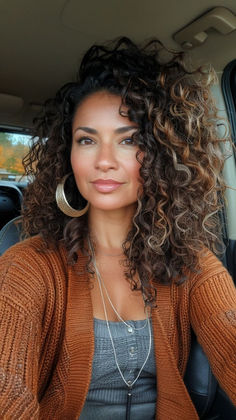 Hair Colors For Biracial Women, Dark Brown Hair With Peak A Boo Blonde Highlights, Relaxers For Black Hair Before And After, Different Color Curly Hair, Curly Natural Highlights, Curly Hairstyles 40 Year Old Women, Naturally Curly Highlights, Curly Hair Business Professional, Curly Black Hair Highlights