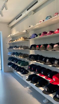 Cleane New Era Cap😍 New Era Store, Cap Storage, Gaming Bedroom, Hat Shelf, Store Shelves Design, Cap Rack, Closet Built Ins, Backyard Chicken Farming