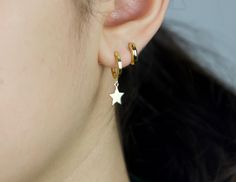 *Huggie hoops with charm, Star charm huggies hoop Earrings, gold vermeil star charm hoop earrings, gold star earrings, star earrings, hoops Price is for one piece earring (not for pair) *small dainty gold vermeil hoop earrings with tiny star charm/modern and simple everyday earrings *charm size:8mm x 8mm *Hoop size: 12mm *Comes with a cute little gift box *Gold only *Material: vermeil (gold plated over sterling silver 925 base material) *See simple huggie hoop here: https://www.etsy.com/listing/ Hoops With Charms, Huggies Hoop Earrings, Gold Star Earrings, Earrings Star, Layered Chain Necklace, Earrings Hoops, Hoop Earrings Gold, Tiny Star, Evil Eye Necklace