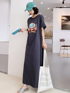 Sku CY-!63744 Material 80%Cotton Style Loose Feature Cartoon Printed , Split-side , Elasticity Neckline Round-neck Occasion Original Creation , Leisure Fashion Seasons Summer Type Dresses Color DEEP GRAY Size L,XL,2XL,3XL Please consult the size chart we provide for this item's measurements to help you decide which size to buy.Please note: There may be 1-3cm differ due to manual measurement. Bust Shoulder Sleeve Length L 42.52 20.08 6.30 46.46 XL 44.88 20.47 6.69 47.24 2XL 47.24 20.87 7.09 48.43 Cotton Graphic Print Dress For Daywear, Cotton Crew Neck Sleep Dress, Casual Cotton Maxi Dress For Loungewear, Black Cotton Sleep Dress, Oversized Cotton Casual Maxi Dress, Casual Graphic Print Loungewear Dress, Casual Cotton Sleep Dress, Casual Oversized Longline Dress, Casual Long Maxi Dress For Loungewear