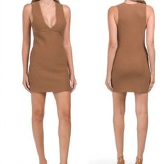 Brand New With Tags!!! Size Large House Of Harlow 1960 Luxe Essentials Ribbed V-Neck Sleeveless Mini Dress. Shoulder To Bottom Measures Approximately 31.5 Inches. Pit To Pit Measures Approximately 17 Inches. E P120 Ribbed V-neck Mini Dress, House Of Harlow 1960 Dress, Brown V-neck Mini Dress With Buttons, 1960 Dresses, Brown Cotton V-neck Mini Dress, 1960 Dress, Large House, House Of Harlow 1960, House Of Harlow