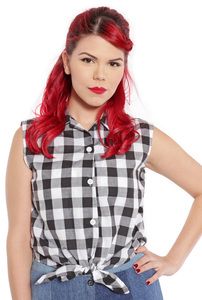 Hey Viv Retro Tie Front Blouse in Black & White Check - Great with Pencil Skirts & Capris. Classic 1950s blouse for rockabilly sock hop western or contemporary style Casual Rockabilly Fashion, Vintage Style Skirts, Check Tops, Fur Coat Vintage, Retro 60s, Blouse Casual, Tie Front Blouse