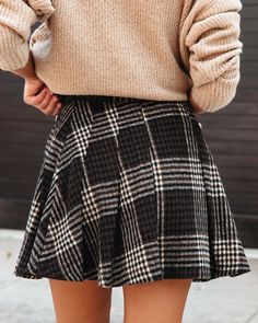 Preppy Pleated Mini Skirt For Fall, Fall Plaid Lined Skort, Preppy Lined Mini Skirt For Fall, Winter Mini Length Plaid Skirt, Plaid Mini Skirt For School In Winter, Preppy Pleated Skort For Fall, Trendy Plaid Skort For Fall, Pleated Skirt For School In Fall, Casual Plaid Mini Skirt For Winter