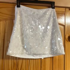 Cider White Sequin Mini Skirt Xxs Nwt No Flaws Mid-Rise P42 Acl Outfits, Sequin Skirts, Sequined Skirt, Sparkly Skirt, Sequin Mini Skirt, Sequin Mini Skirts, Closet Ideas, White Skirt, Sequin Mini