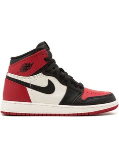 Jordan Kids Air Jordan 1 Retro Sneakers - Farfetch Sepatu Air Jordan, Dr Shoes, Jordan Shoes Girls, Jordan Shoes Retro, Shoes Sneakers Jordans, All Nike Shoes, Nike Shoes Jordans, Nike Air Shoes, Cute Nike Shoes