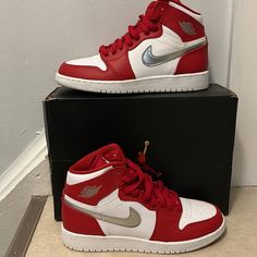 Air Jordan 1 Retro Silver Metal High Bg 2016 Release Size 5.5y Excellent Condition With Original Box Air Jordan 1 Women, Nike Shoes Air, Air Jordan 1 Retro High, Air Jordan 1 Retro, Jordan 1 Retro High, Jordan 1 Retro, Air Jordan 1, Jordan 1, Womens Shoes Sneakers