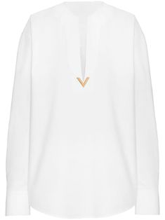 white cotton poplin texture gold-tone logo plaque plunging V-neck long sleeves buttoned cuffs curved hem Mini Skirt Party, Valentino Clothing, Jacquard Shirt, Printed Silk Shirt, Midi Flare Skirt, Poplin Top, Cotton Jumper, Wool Turtleneck, Wool Blend Coat