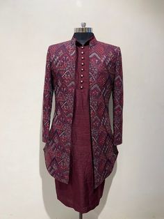 Sizes 30,32,34,36,38,40,42,44,46,48,50,52,54 included in price sherwani, kurta and pants Maroon Indian Outfit, Latest Indowestern Outfits For Men, Indowestern Outfits For Men, Mens Wedding Wear, Marriage Suit, Sherwani Design, Indowestern Outfits, Marriage Suits, Indian Groom Dress