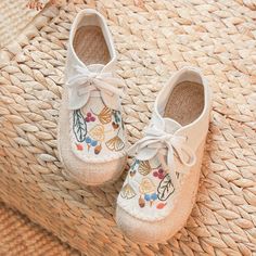 New Autumn Literary Linen Casual Shoes Women's Ethnic Style Embroidered Lace up Cotton Linen Cloth Shoes Material：Linen Linen Shoes, Linen Cloth, Linen Casual, Shoe Insoles, Mori Girl, Ethnic Style, Linen Clothes, Casual Shoes Women, Embroidered Lace