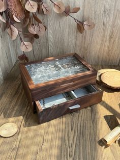 This vintage glass custom wooden jewelry box is an exquisite and unique jewelry storage solution, providing a secure and elegant home for your jewelry collection. The uniquely designed glass exterior exudes a vintage atmosphere, while the wooden frame adds a touch of natural warmth. This double-layer jewelry storage box is cleverly designed, making the most of space to offer ample storage for organizing and showcasing your jewelry collection. Ideal for women who love collecting jewelry, this jew Unique Jewelry Storage, Diy Jewelry Box, Walnut Jewelry, Layer Jewelry, Jewelry Storage Solutions, Glass Exterior, Box Gifts, Glass Jewelry Box, Jewelry Box Diy