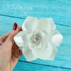 Gardenia Paper Flower Templates Large Paper Flower Template, Paper Flower Templates, Paper Rose Template, Large Paper Flowers, Paper Leaves, Flower Molding, Paper Flower Template, Giant Flowers, Giant Paper Flowers