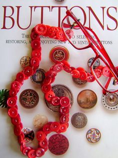 Vintage Button Eyeglass Chain  Red Hat Society by MRSButtons, $30.00 Button Projects, Eyes Glasses, Button Ideas, Red Hat Society, Accessory Ideas, Eye Glass, How To Make Buttons, Button Art