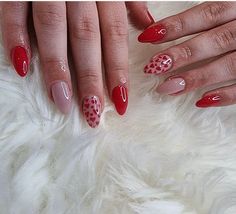 classic red nails ideas manicure Red Nails Ideas, Classic Red Nails, Red Nail Ideas, Manicure Tutorials, Hot Nail Designs, Matte Nails Design, Minimal Nails, Red Nail Designs, Beauty Photoshoot