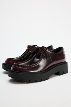 SHOES WITH LACES - Burgundy Red | ZARA United States Shoes With Laces, Nyc Clothes, Burgundy Boots, Joggers Shoes, Waistcoat Dress, Loafers Style, Cardigan Sweater Dress, Sole Shoes, Lug Sole