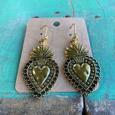 Antique/Vintage inspired Gold Pewter Sacred Heart Earrings with gold stainless steel lever backs. Vintage Heart Charm Drop Earrings, Vintage Gold Nickel-free Heart Earrings, Vintage Gold Heart Earrings Nickel Free, Vintage Metal Heart Earrings For Valentine's Day, Vintage Gold Earrings For Valentine's Day, Nickel-free Gold Heart Brass Earrings, Nickel Free Gold Brass Heart Earrings, Nickel-free Gold Brass Heart Earrings, Vintage Nickel-free Earrings For Valentine's Day