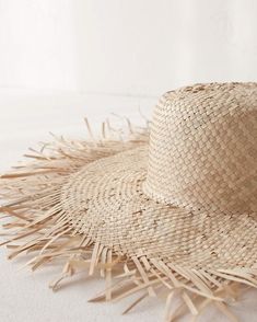 Hat Aesthetic, Beach Tan, Fashion Poster Design, Summer Picture Poses, Summer Straw Hat, Coastal Elegance, Cream Aesthetic, White Noise, Kids Club