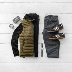 Outfit Grid Men Casual Winter, Outfit Grid Men Casual, Fashion For Men Over 40, Outfit Grid Men, Mens Business Casual, Fire Gifts, Tactical Clothing