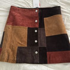 Patchwork With Silver Front Buttons Mini Skirt, Nwt Never Worn Suede Patchwork Skirt, Patchwork Leather Skirt, Pencil Skirt Mini, Thrift Inspiration, Mango Skirts, Street Skirt, Brown Mini Skirt, Outfits 70s, Button Skirt