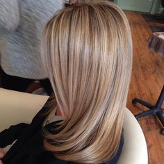 Blonde Lowlights, Dirty Blonde Hair, Ombré Hair, Hair Colours, Hair Color And Cut, Trendy Hair, Dirty Blonde, Wedding Idea, Hair Color Trends