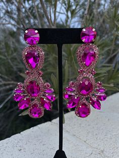 Fuchsia earrings Formal Pink Chandelier Earrings, Elegant Pink Chandelier Earrings, Glamorous Earrings For Prom, Purple Bridal Earrings For Party, Pink Dangle Chandelier Earrings, Glamorous Purple Drop Earrings, Pink Dangle Jewelry For Party, Pink Jewelry With Matching Earrings For Party, Pink Chandelier Earrings For Formal Occasion