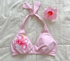 Cute Spring Beach Tankini, Cute Pink Tankini For Vacation, Cute Stretch Swimwear For Vacation, Cute Stretch Swimwear For The Beach, Cute Fitted Tankini For Beach Season, Cute Pink Tankini For Beach Season, Cute Fitted Swimwear For Beach Season, Pink Fitted Hawaiian Swimwear, Cute Summer Halter Top For Beach