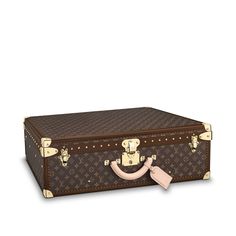 LOUIS VUITTON® - Alzer 70 - Vuittonite Lv Trunk, Boutique Louis Vuitton, Louis Vuitton Trunk, Louis Vuitton Store, Trunk Bag, Women Travel, Airport Fashion, Brown Women, Round Leather