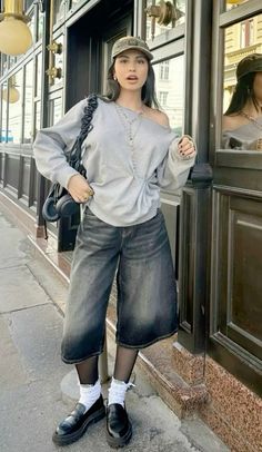 Blockquette Style, Vintage Archive Fashion, Summer Outfit Inspiration 2024, Emy Moore Outfit, Fashion Killa Outfits, Streetwear Style Outfits, Long Skirt Streetwear, Dinner Outfit Summer, Tiktok Fashion