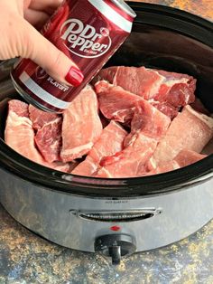 Dr Pepper Bbq Ribs, Slow Cooker Ribs, Pot Recipes Easy, Crock Pot Recipes, Crockpot Dishes, God Mat, Bbq Ribs, Crock Pot Slow Cooker, Crockpot Recipes Slow Cooker