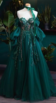 Fairy Dresses For Women, Floral Evening Dresses, Tulle Prom Dresses, Green Wedding Dresses, Green Tulle, Emerald Green Dresses, Fairy Wedding, Green Gown, Fairytale Dress