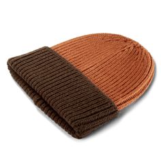 This winter-ready beanie for men is made from a blend of materials that promises to hold heat on chilly days… without trapping sweat! Designed in Denmark. Features a brown folded brim and a burnt-orange body. A casual beanie that keeps you warm – no matter where the road takes you. Warm Brown Hats For Outdoor, Warm Brown Hat For Outdoor, Adjustable Brown Hat With Fleece Lining, Brown Outdoor Hats With Fleece Lining, Brown Hats For Outdoor Fall Activities, Brown Fleece-lined Cap, Outdoor Brown Winter Hats, Brown Cap With Fleece Lining, Brown Beanie For Cold Weather In Fall