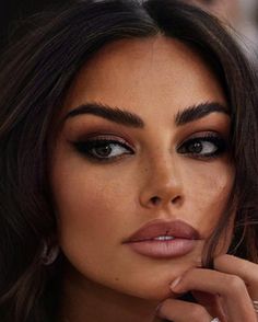 Eye Makeup Inspiration, Mob Wife Makeup, Italian Makeup, Wedding Guest Makeup, Soft Makeup Looks, Glam Makeup Look