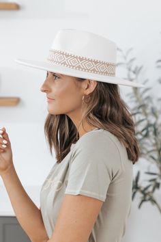 Step things up a notch by wearing this charming Ivory Boho Stripe Wide Brim Hat with all your favorite outfits! It's perfect to style with basics, graphic tees, and dresses. Fitted White Fedora For Spring, Trendy White Hat For Fall, Chic White Fedora With Flat Brim, White Fedora For Beach In Fall, Fitted Casual Fedora For Day Out, Chic White Flat Brim Fedora, White Beach Hat For Fall, Casual White Brimmed Fedora, Trendy White Spring Hat