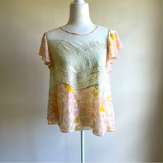 Ivory Lace, Cream Background With Pink And Yellow Flowers. Fully Lined From Sweetheart Lace Pattern Through The Hem. Crochet Trim. Flutter Cap Sleeves.Keyhole With Button Closure In The Back. Nwt. Mustard Yellow Blouse, Black Sleeveless Shirt, Silk Halter Top, Blue Lace Top, Altered Clothing, Floral Lace Blouse, Paris Woman, Boho Geometric, Oversized Blouse