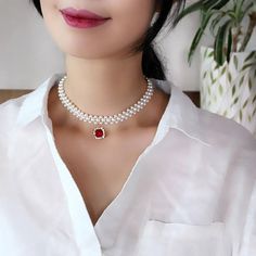 Christmas Necklace Christmas Jewelry Pearl Rubi Choker Choker Pearl, Handmade Chokers, Pearl Jewelry Design, Pearl Necklace Designs, Christmas Necklace, Red Pendants, Party Necklace, Jewelry Pearl, Diamond Jewelry Designs